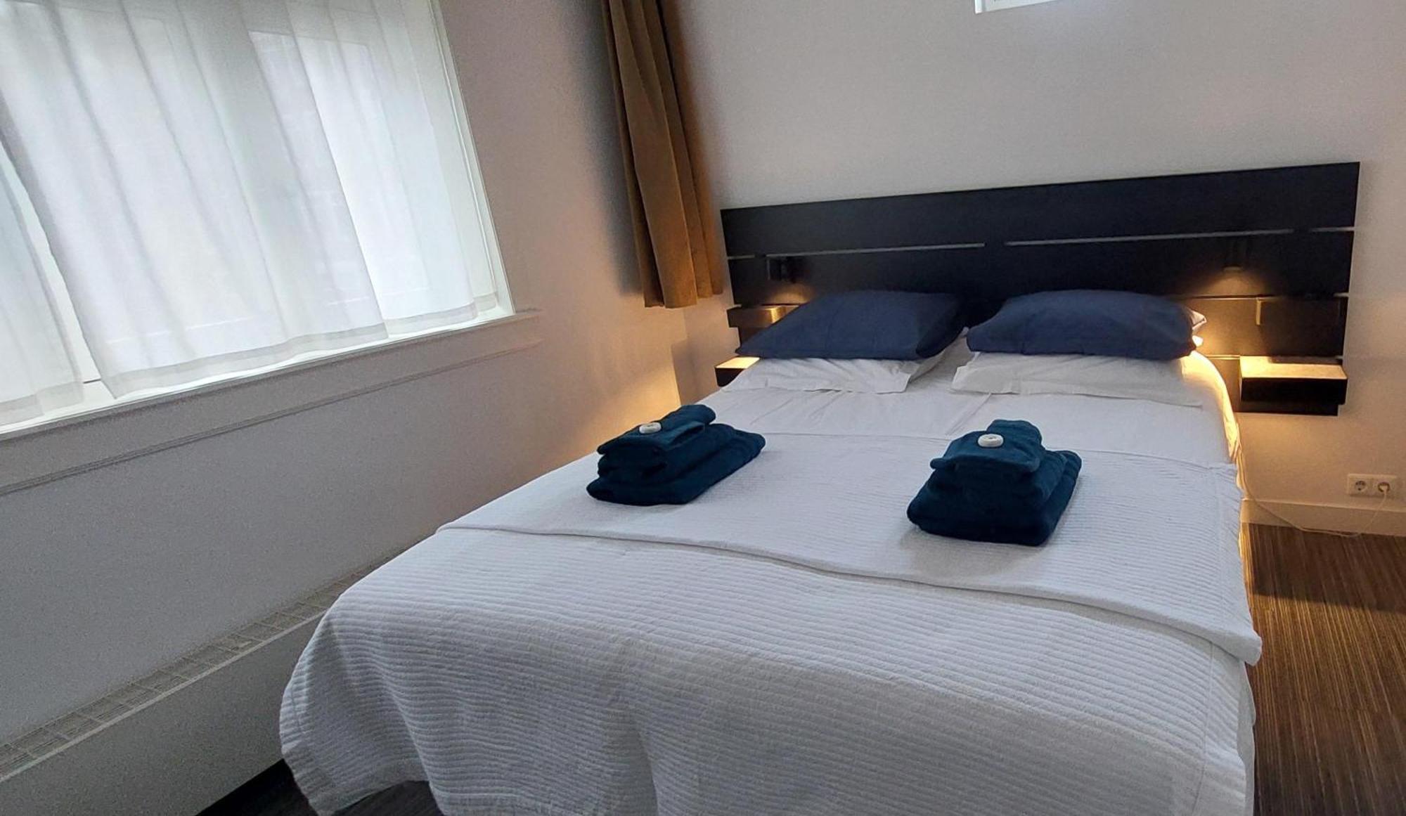 Bickersbed Bed & Breakfast Amsterdam Bagian luar foto